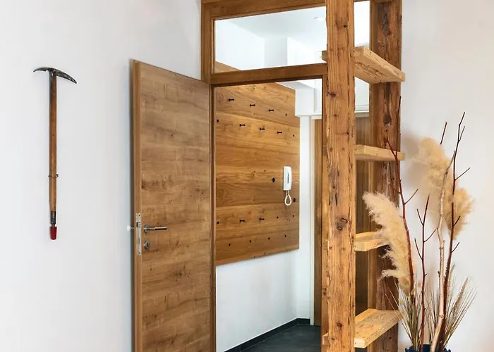 Alpine Seefeld 公寓 *